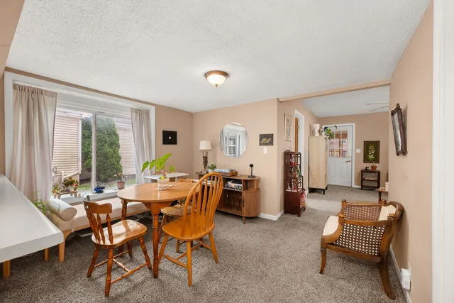 $249,900 | 732 Park Avenue, Sycamore, IL 60178