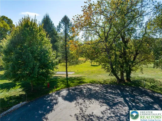 $300,000 | Rosewood Drive, Bethlehem, PA 18017