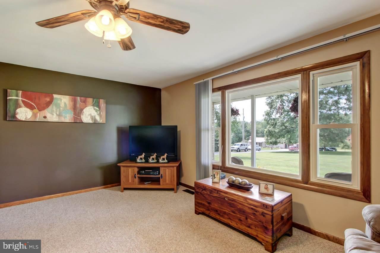 99 White Oak Tree Road York Springs, PA 17372 - Photo 2 of 25 Gallery Image 2