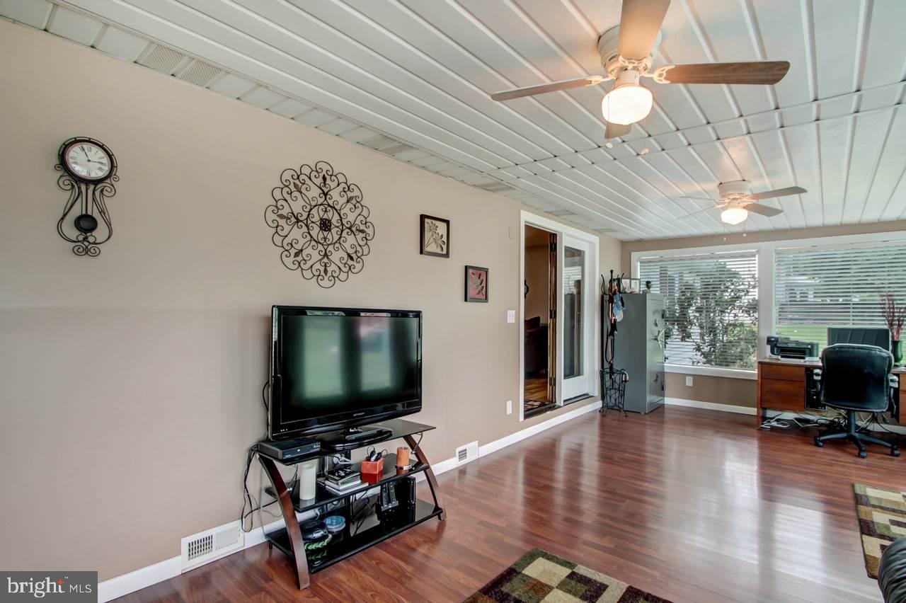 99 White Oak Tree Road York Springs, PA 17372 - Photo 16 of 25 Gallery Image 16