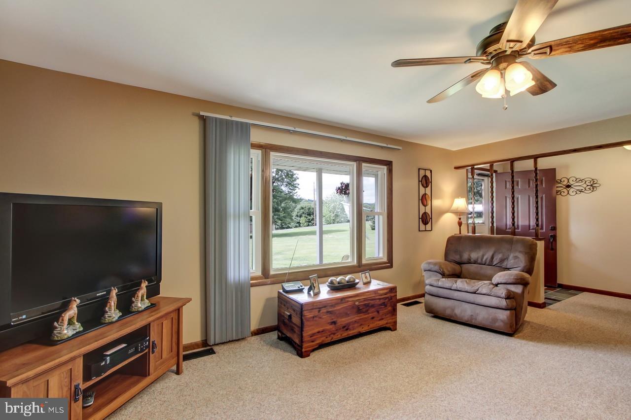 99 White Oak Tree Road York Springs, PA 17372 - Photo 3 of 25 Gallery Image 3