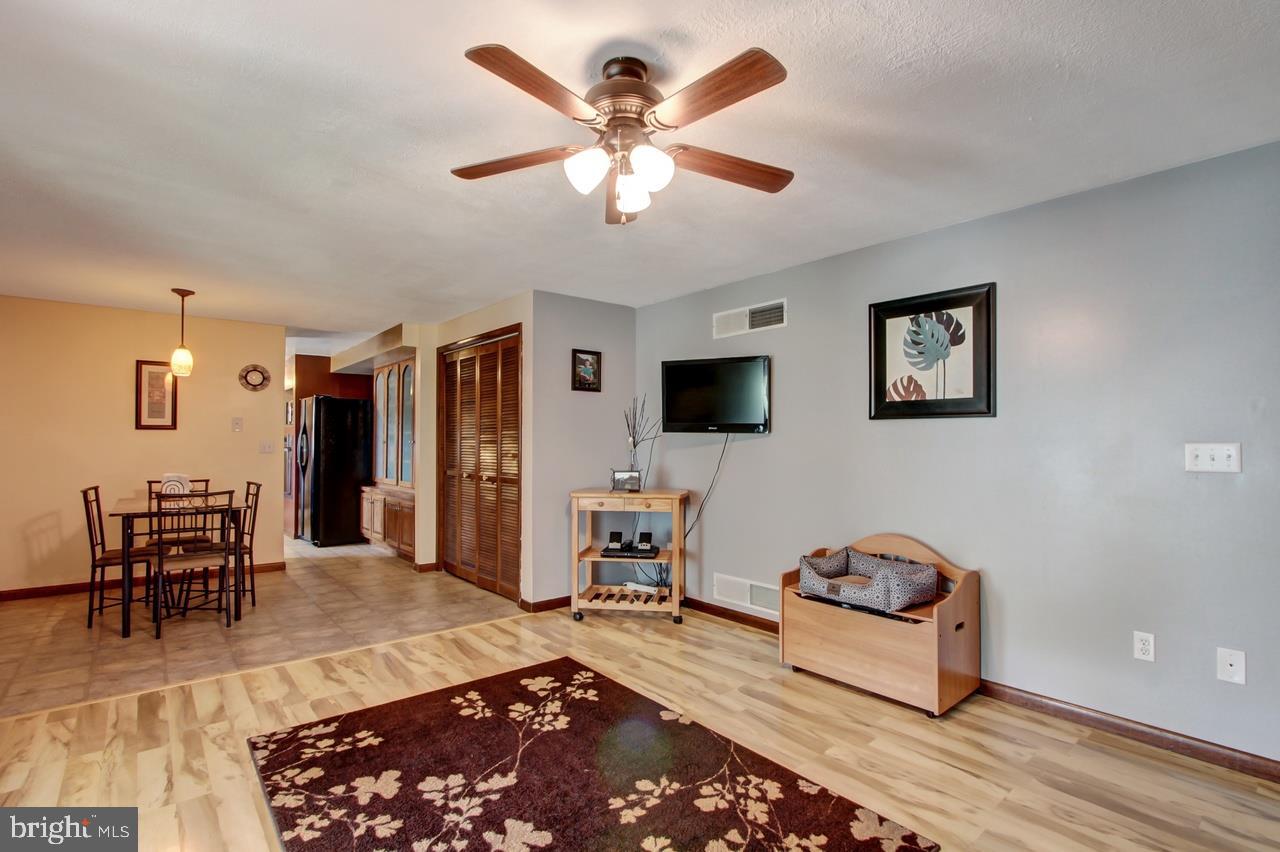 99 White Oak Tree Road York Springs, PA 17372 - Photo 7 of 25 Gallery Image 7