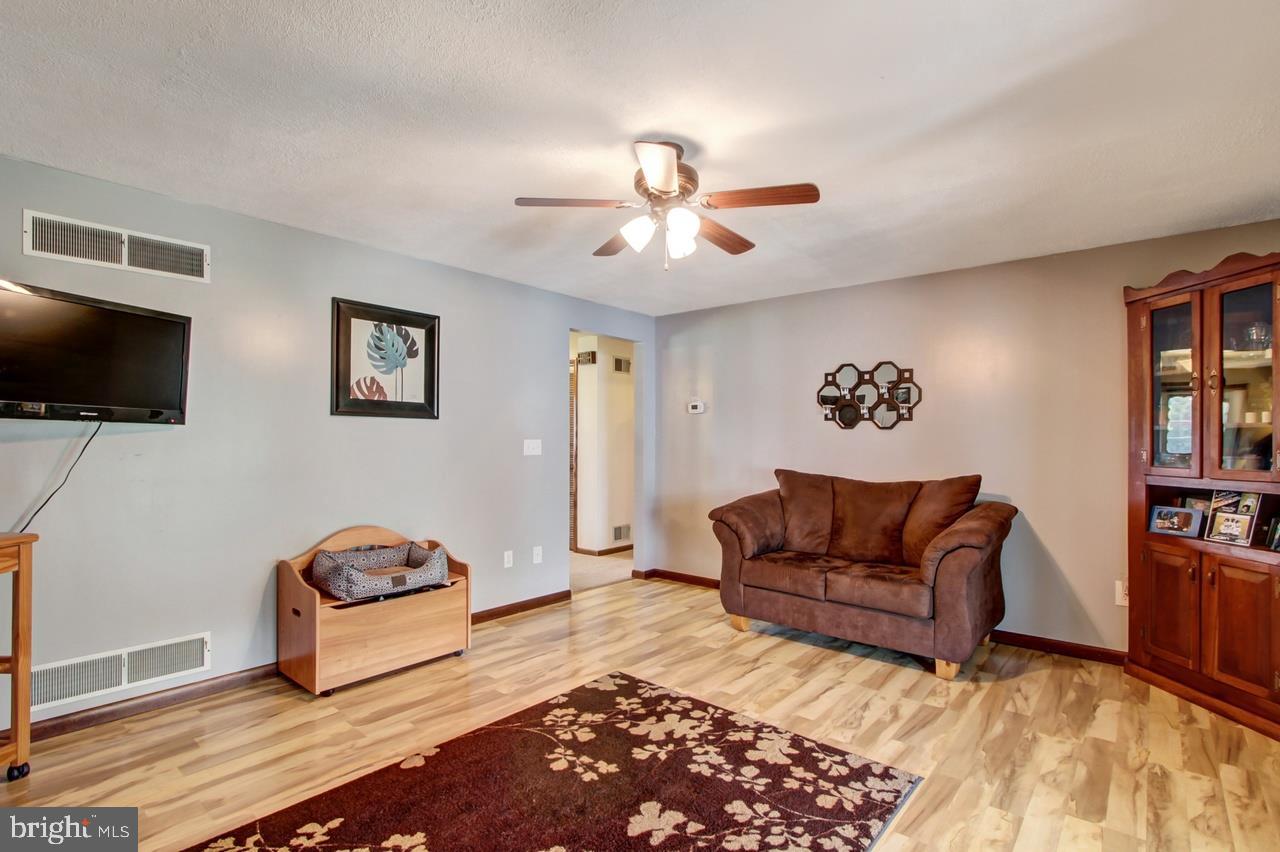 99 White Oak Tree Road York Springs, PA 17372 - Photo 9 of 25 Gallery Image 9