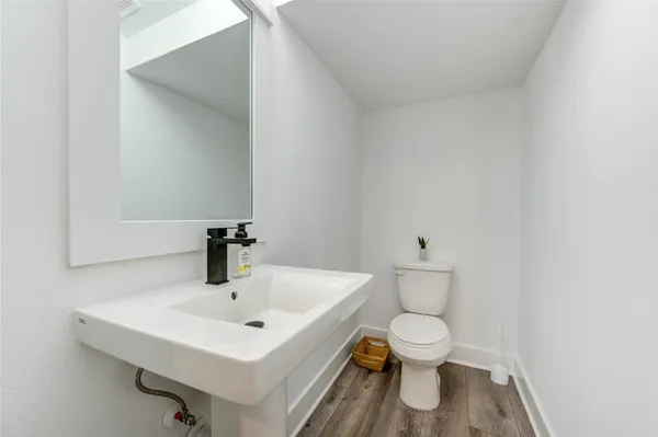 $2,200 | 2906 Stevens Street, Houston, TX 77026