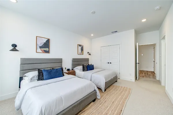 $2,200 | 2906 Stevens Street, Houston, TX 77026