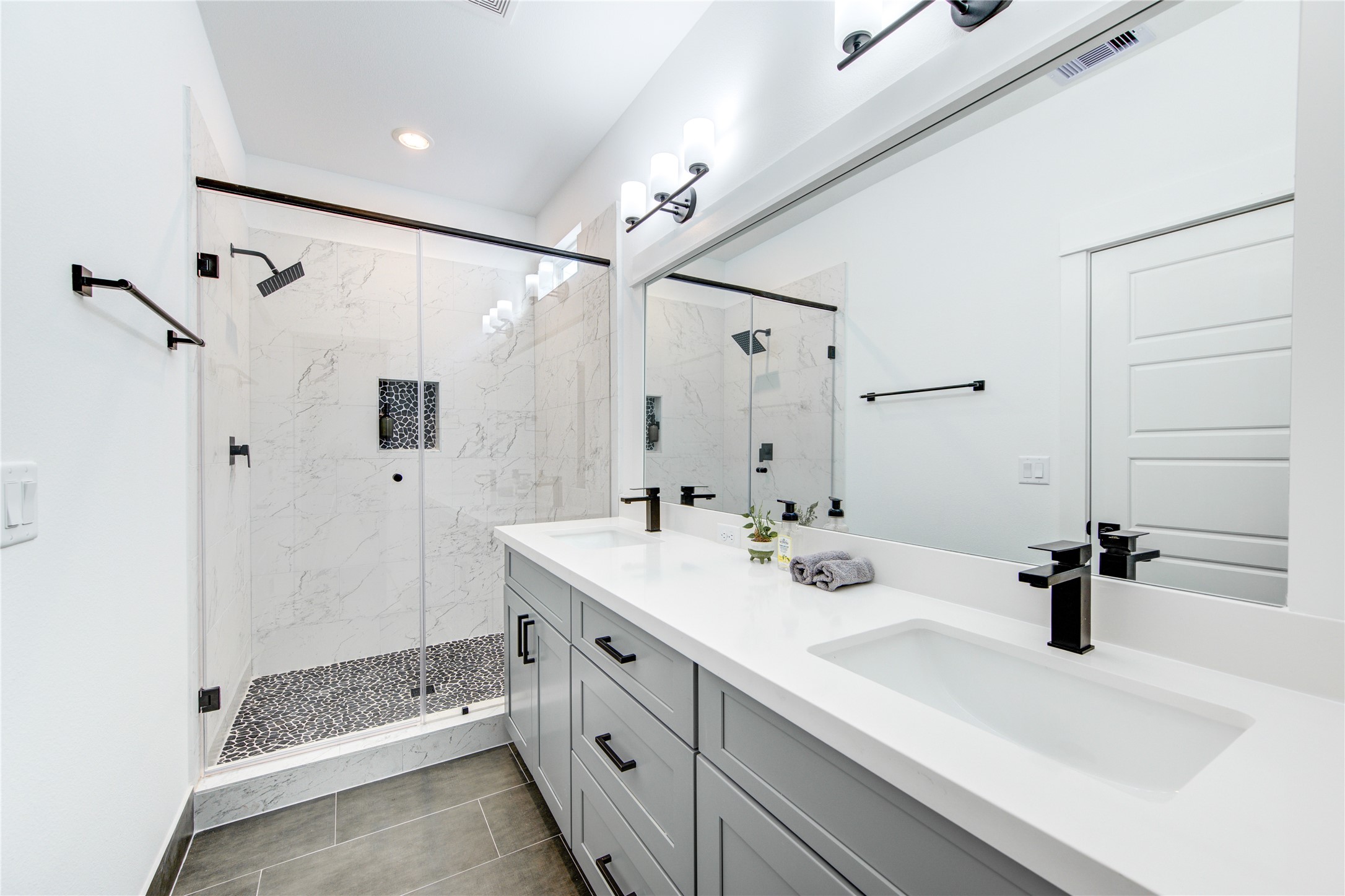 2906 Stevens Street Houston, TX 77026 - Photo 24 of 39