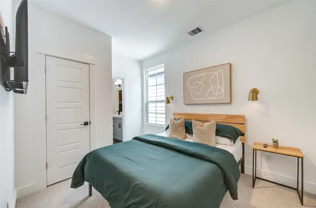 $2,250 | 2906 Stevens Street, Houston, TX 77026