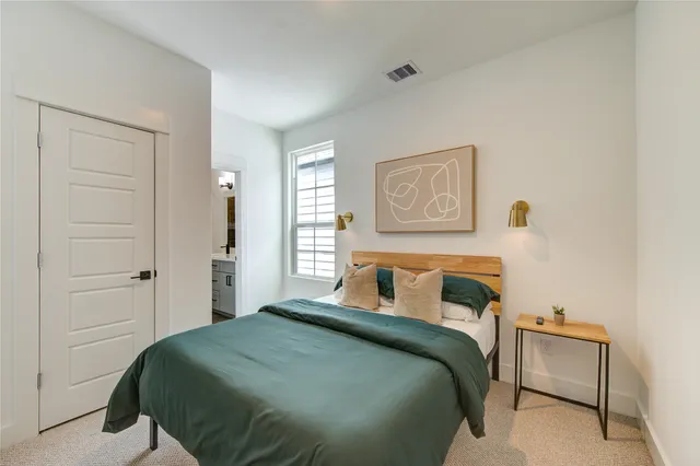 $2,250 | 2906 Stevens Street, Houston, TX 77026