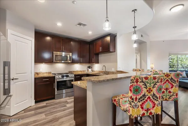 $462,500 | 945 East Playa Del Norte Drive, Unit 2022, Tempe, AZ 85288