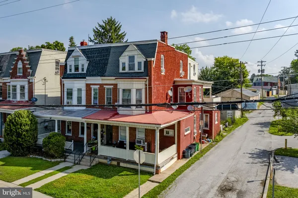$250,000 | 935 South Queen Street, York, PA 17403
