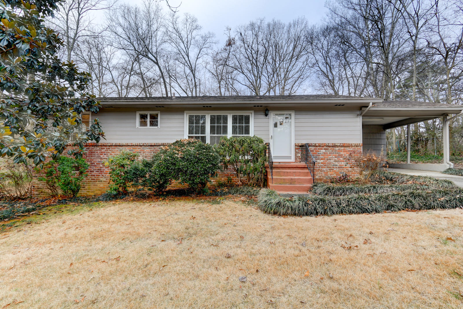 1212 Huntington Road Southwest Knoxville, TN 37919 - Photo 1 of 20 Positive Perceptions-2