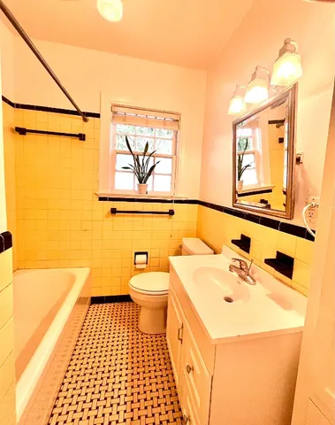 $738,000 | 4501 Sinclair Avenue, Austin, TX 78756