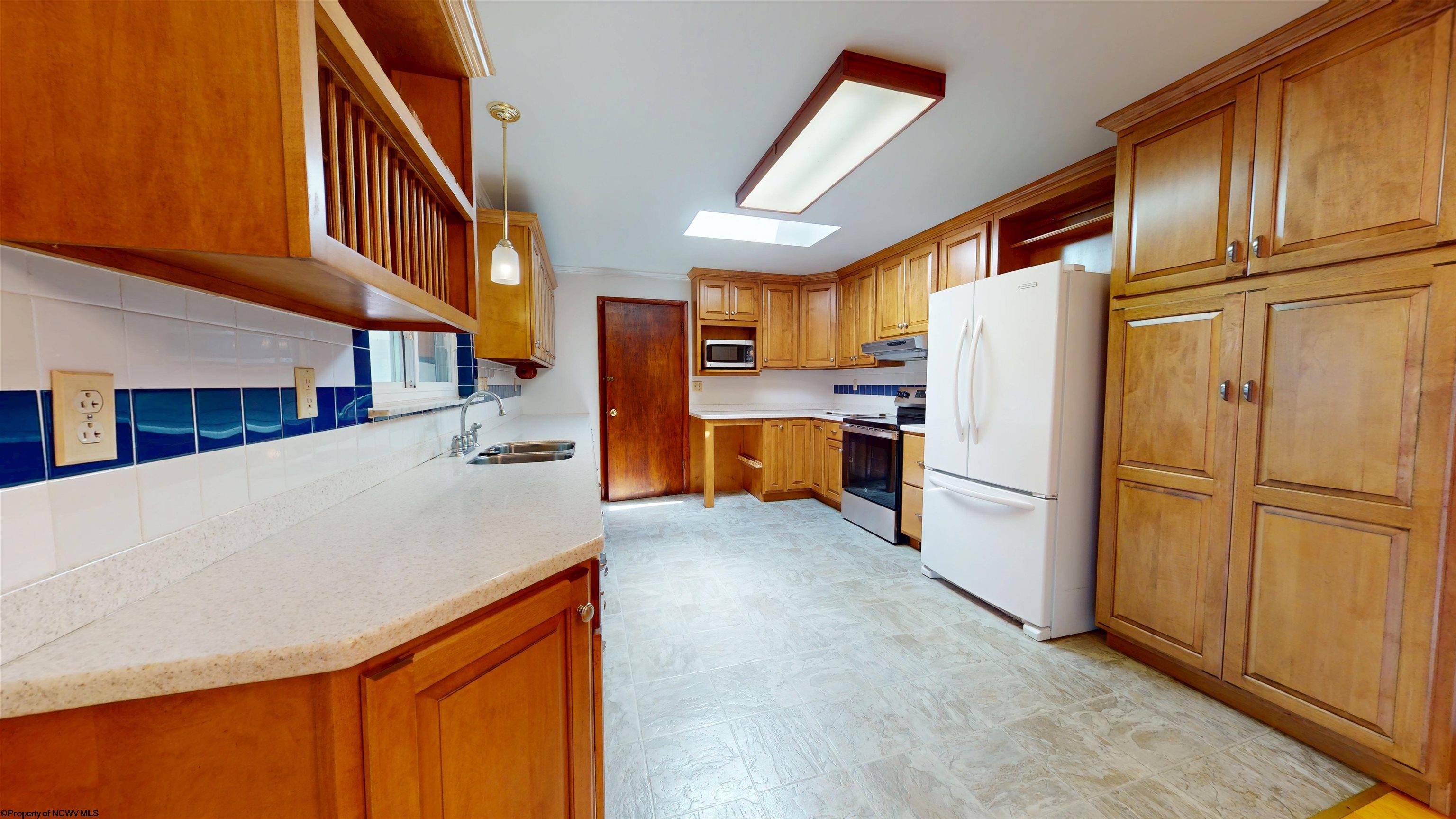 1914 Country Club Road Fairmont, WV 26554 - Photo 15 of 42 Gallery Image 15