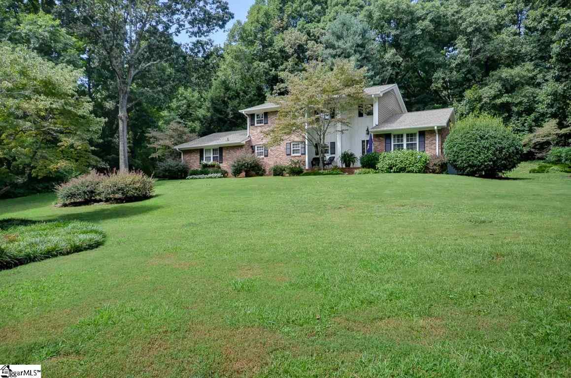 16 Kensington Road Greenville, SC 29617 - Photo 1 of 15 Gallery Image 1