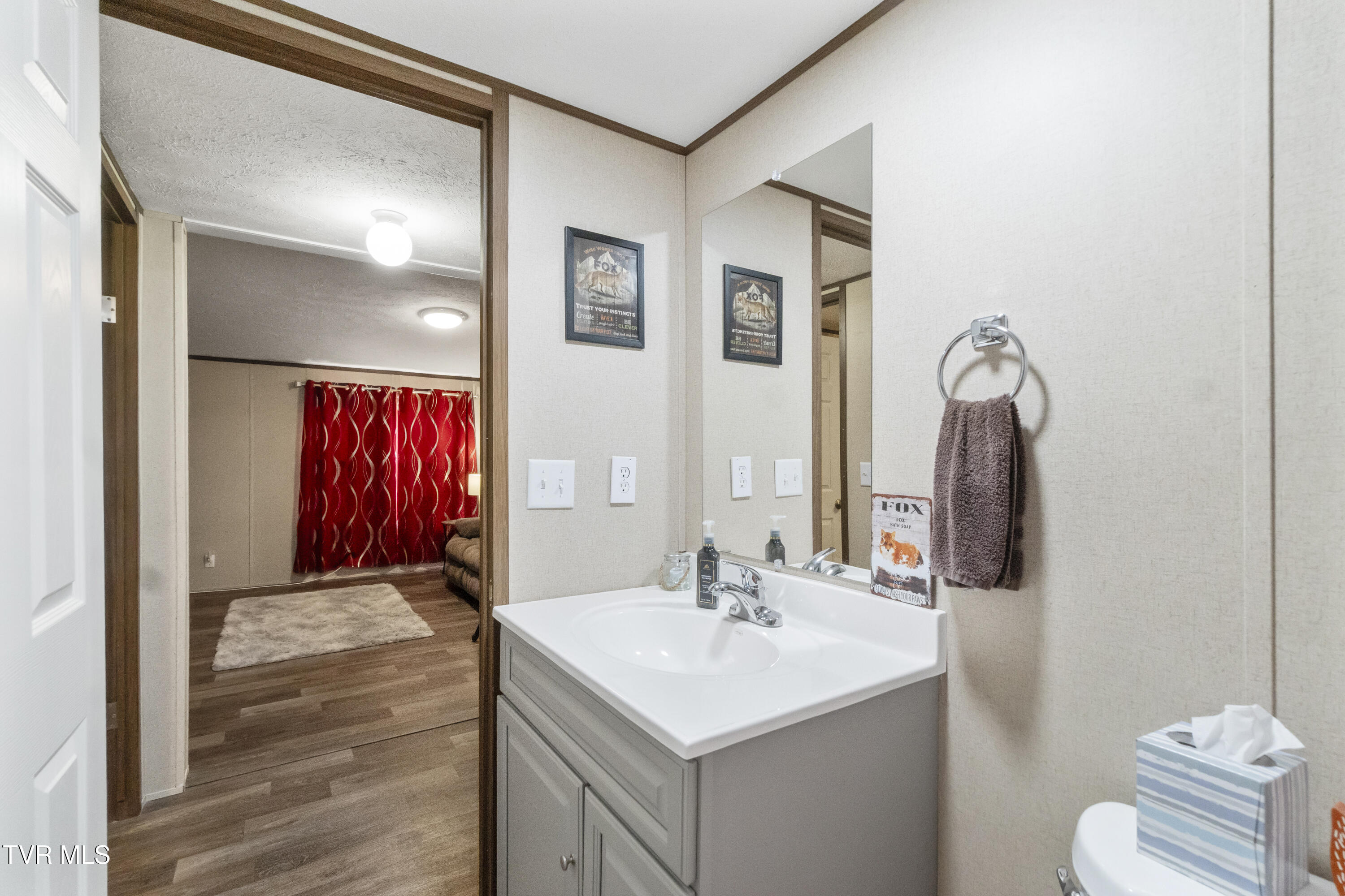 3620 Sunnydale Road Greeneville, TN 37743 - Photo 30 of 53 2nd Bathroom
