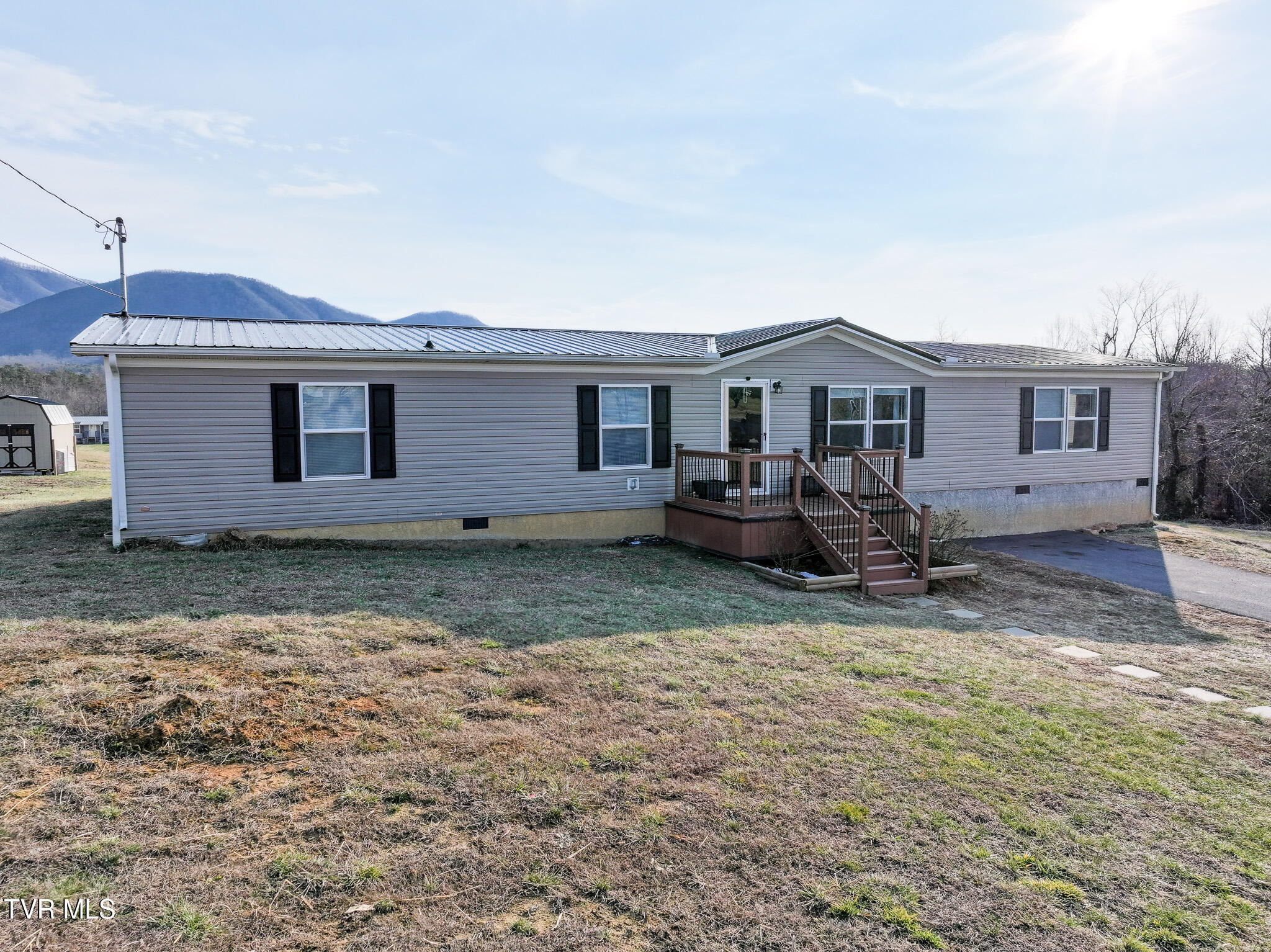 3620 Sunnydale Road Greeneville, TN 37743 - Photo 37 of 53 Exterior Front With Mountain Views