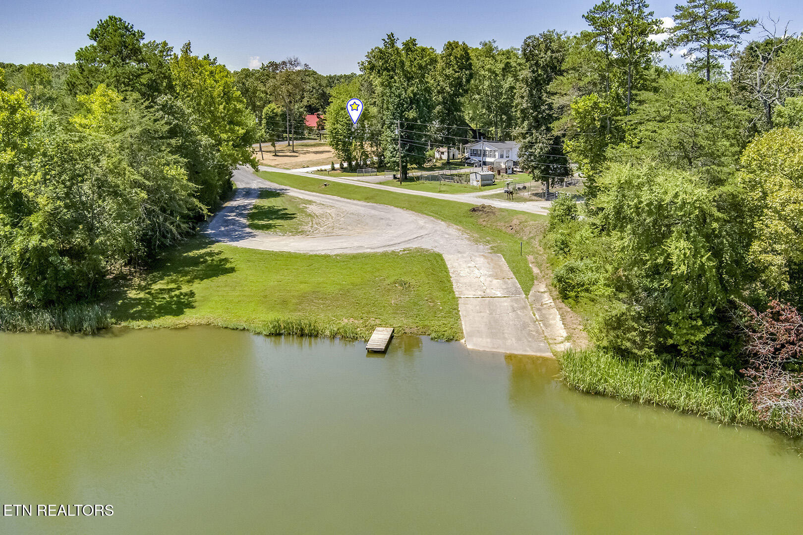 181 Lakeshore Lane Decatur, TN 37322 - Photo 38 of 43 38_LakeshoreLane_181_BoatRamp