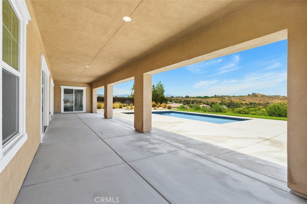 17457 Bretton Woods Place Riverside, CA 92504 - Photo 34 of 37