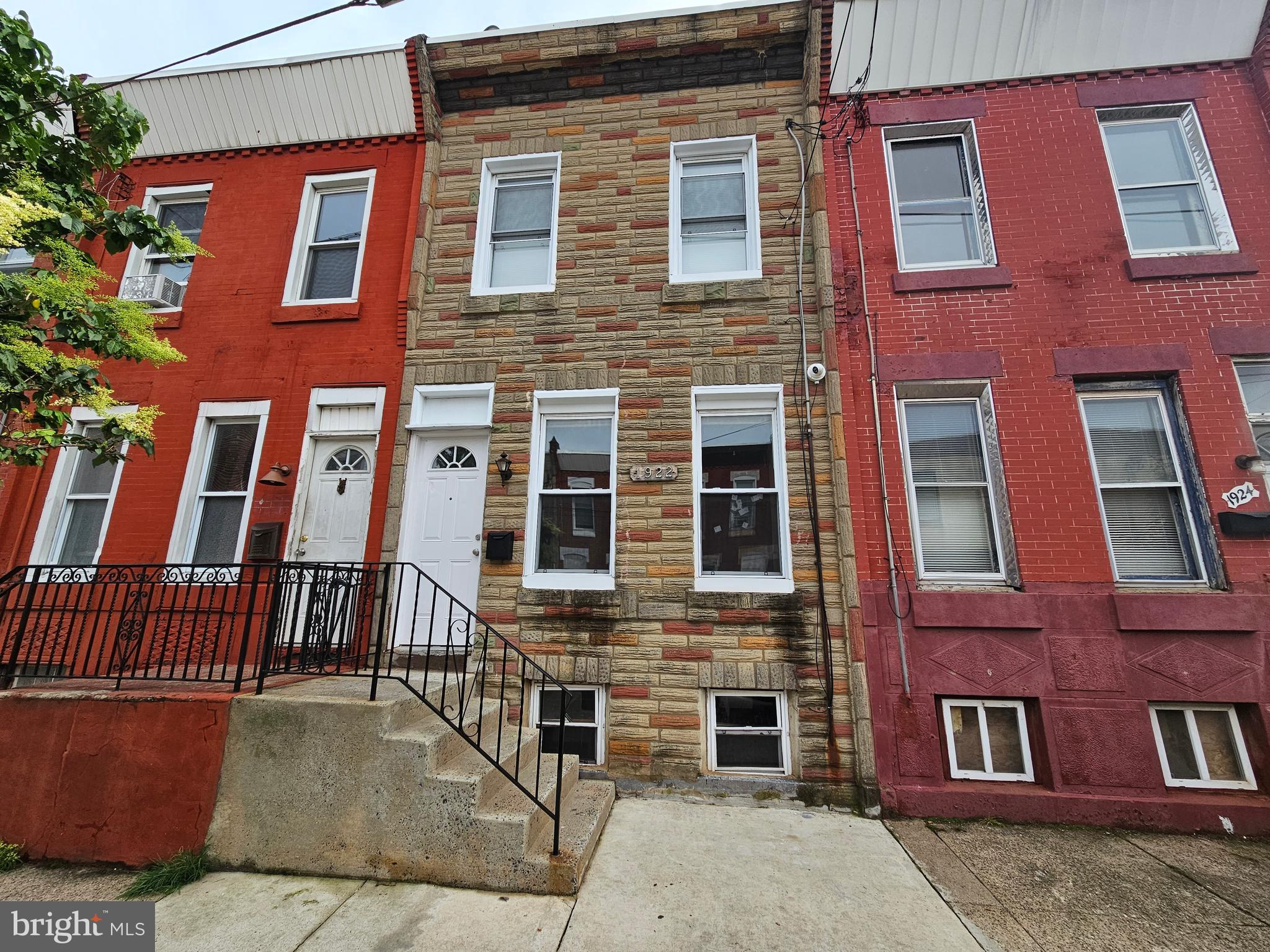 1922 Tasker Street Philadelphia, PA 19145 - Photo 3 of 37 Gallery Image 3