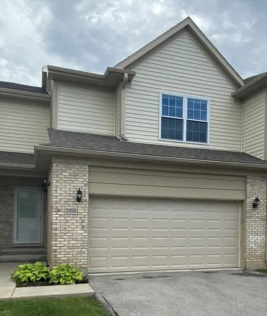 $3,100 | 1289 Bradley Circle, Elgin, IL 60120