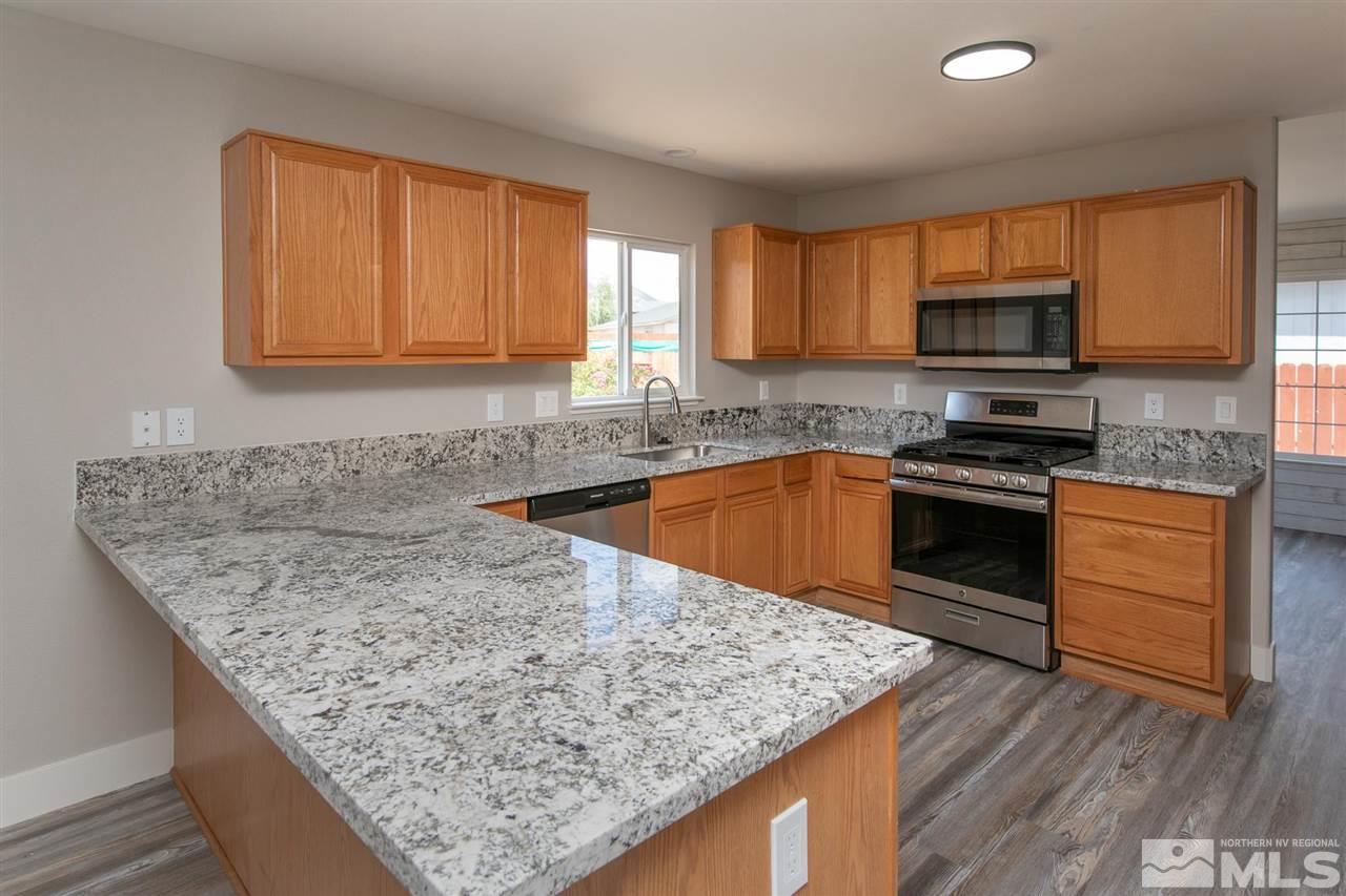 17635 Mayfield Court Reno, NV 89508 - Photo 11 of 37 Photo 11