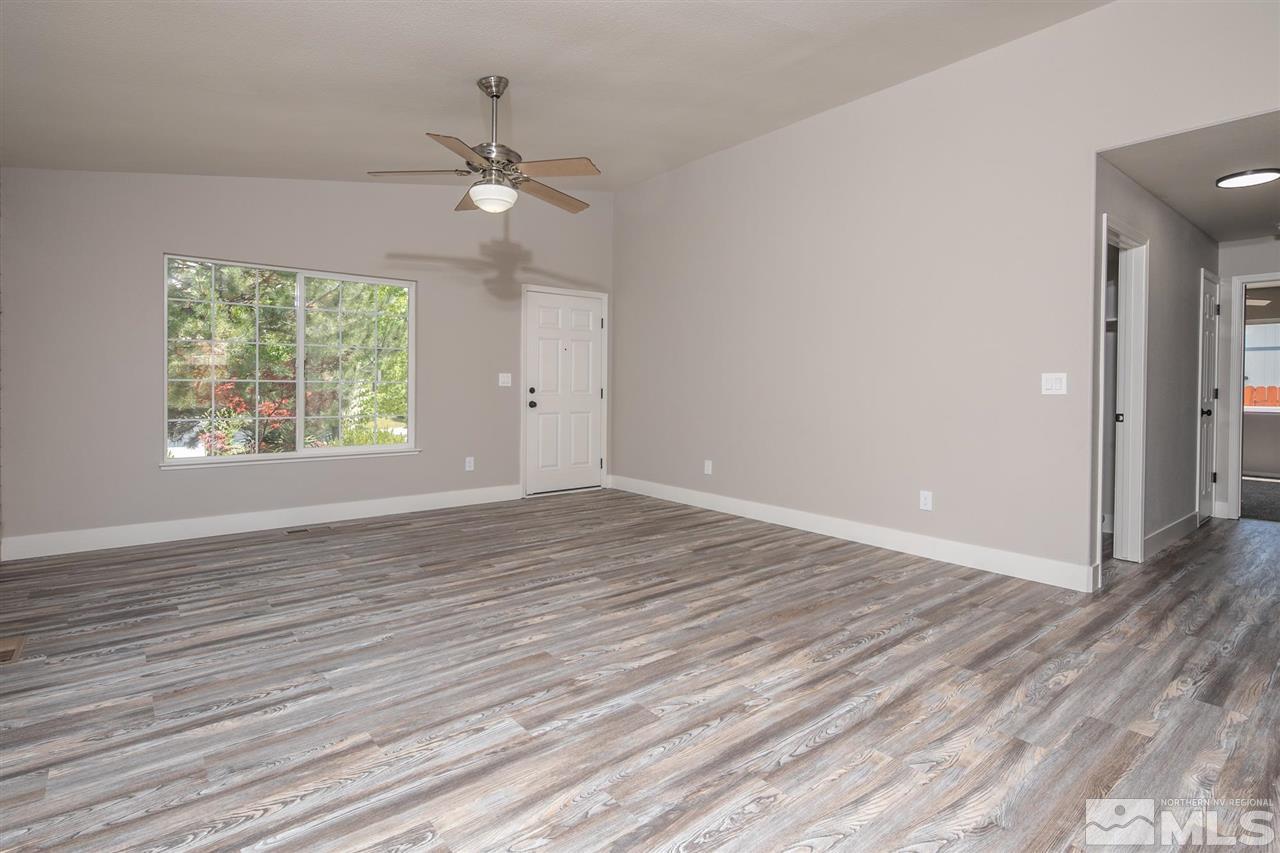 17635 Mayfield Court Reno, NV 89508 - Photo 4 of 37 Photo 4