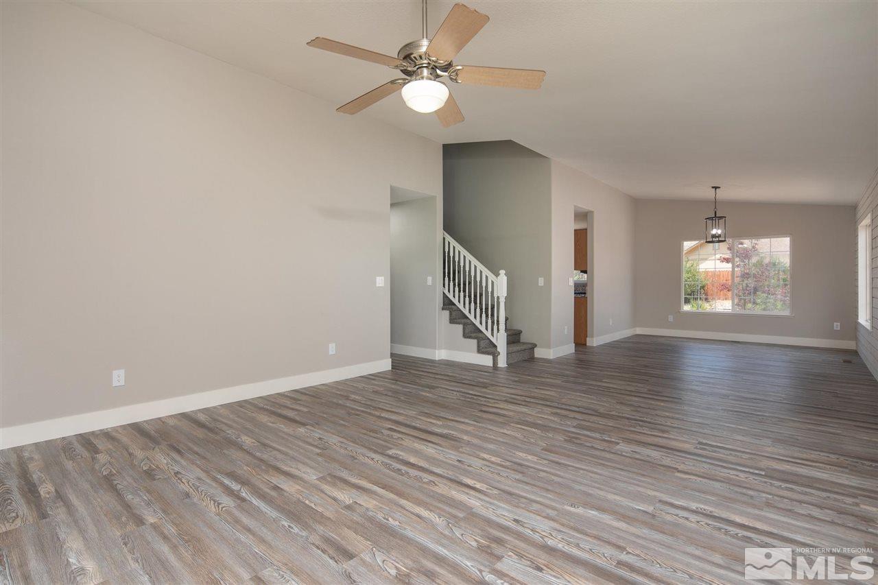 17635 Mayfield Court Reno, NV 89508 - Photo 5 of 37 Photo 5