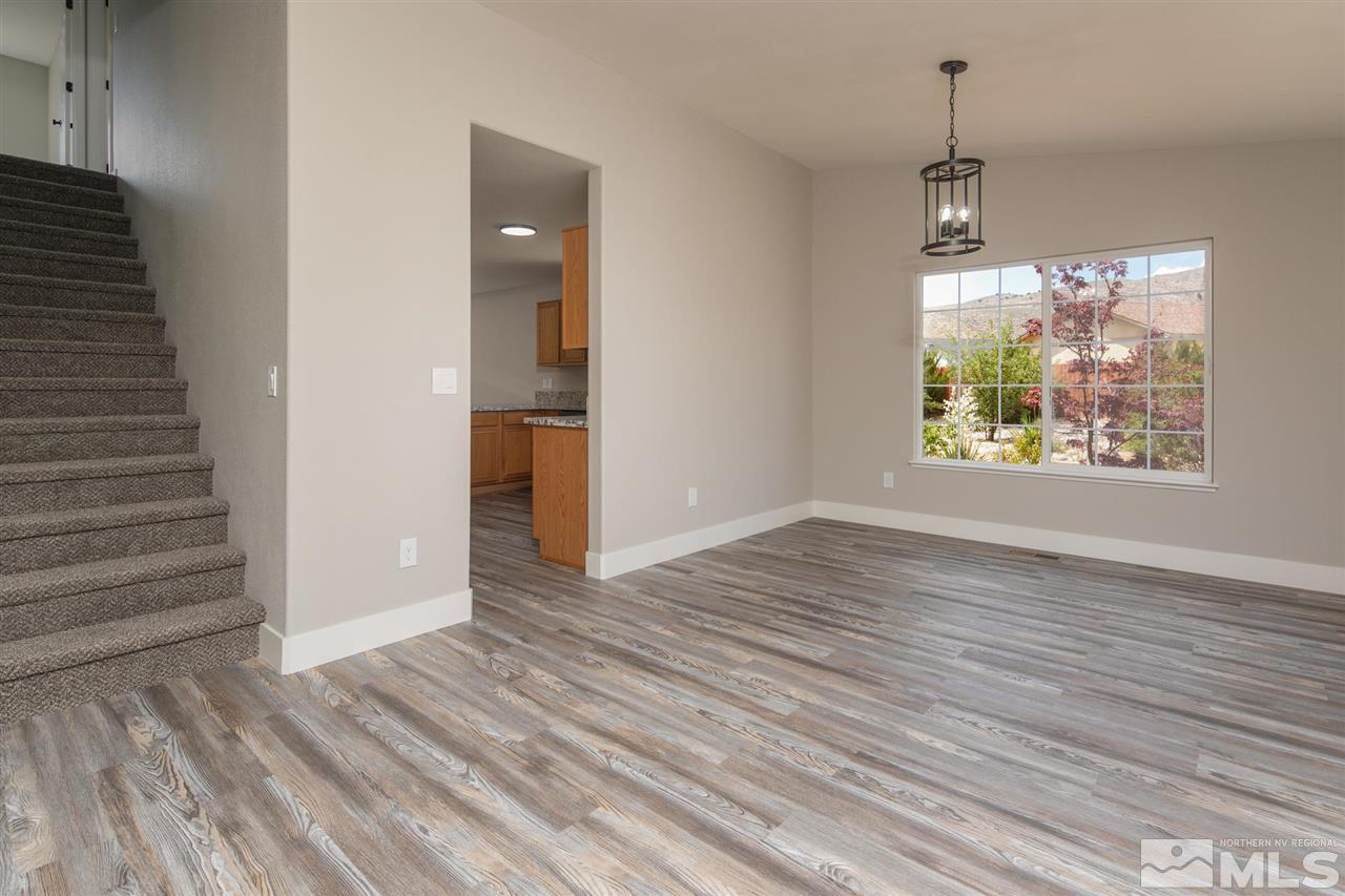 17635 Mayfield Court Reno, NV 89508 - Photo 7 of 37 Photo 7