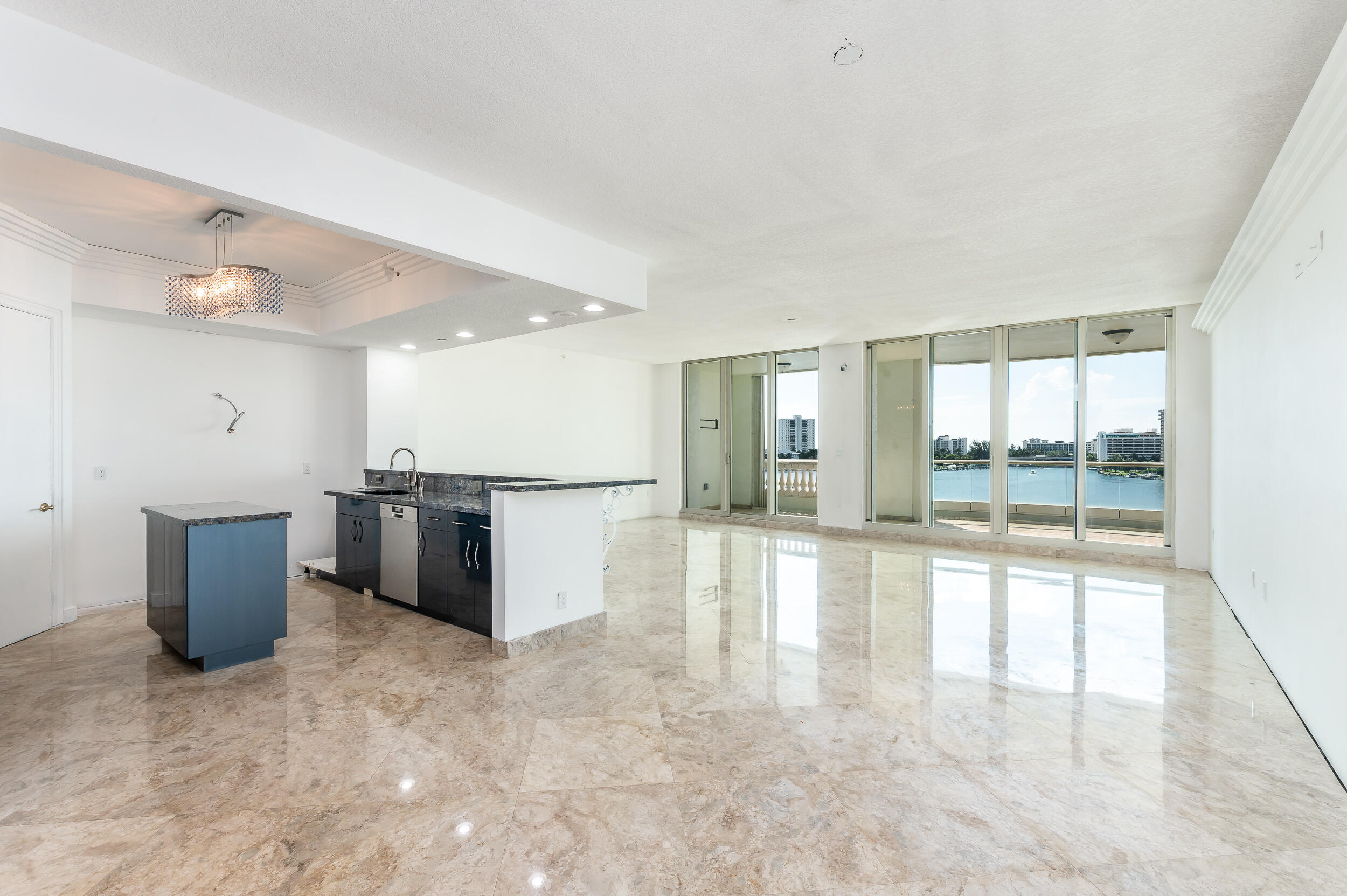 550 Southeast 5th Avenue, Unit 606S Boca Raton, FL 33432 - Photo 7 of 37 photo-11