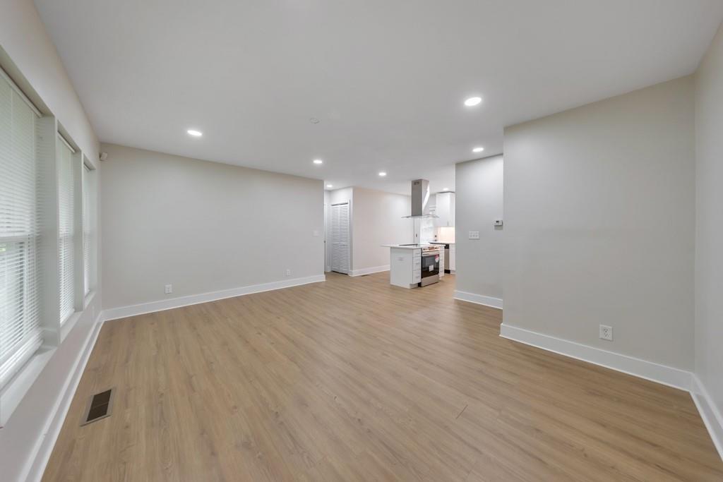 1346 Wichita Drive Southwest Atlanta, GA 30311 - Photo 5 of 32