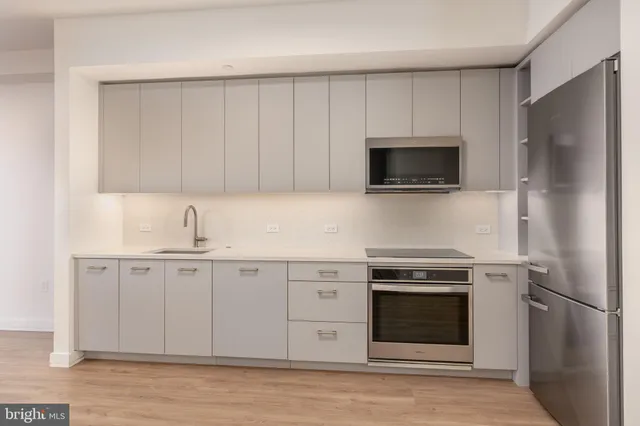 $3,459 | 1630 Columbia Road Northwest, Unit 908, Washington, DC 20009