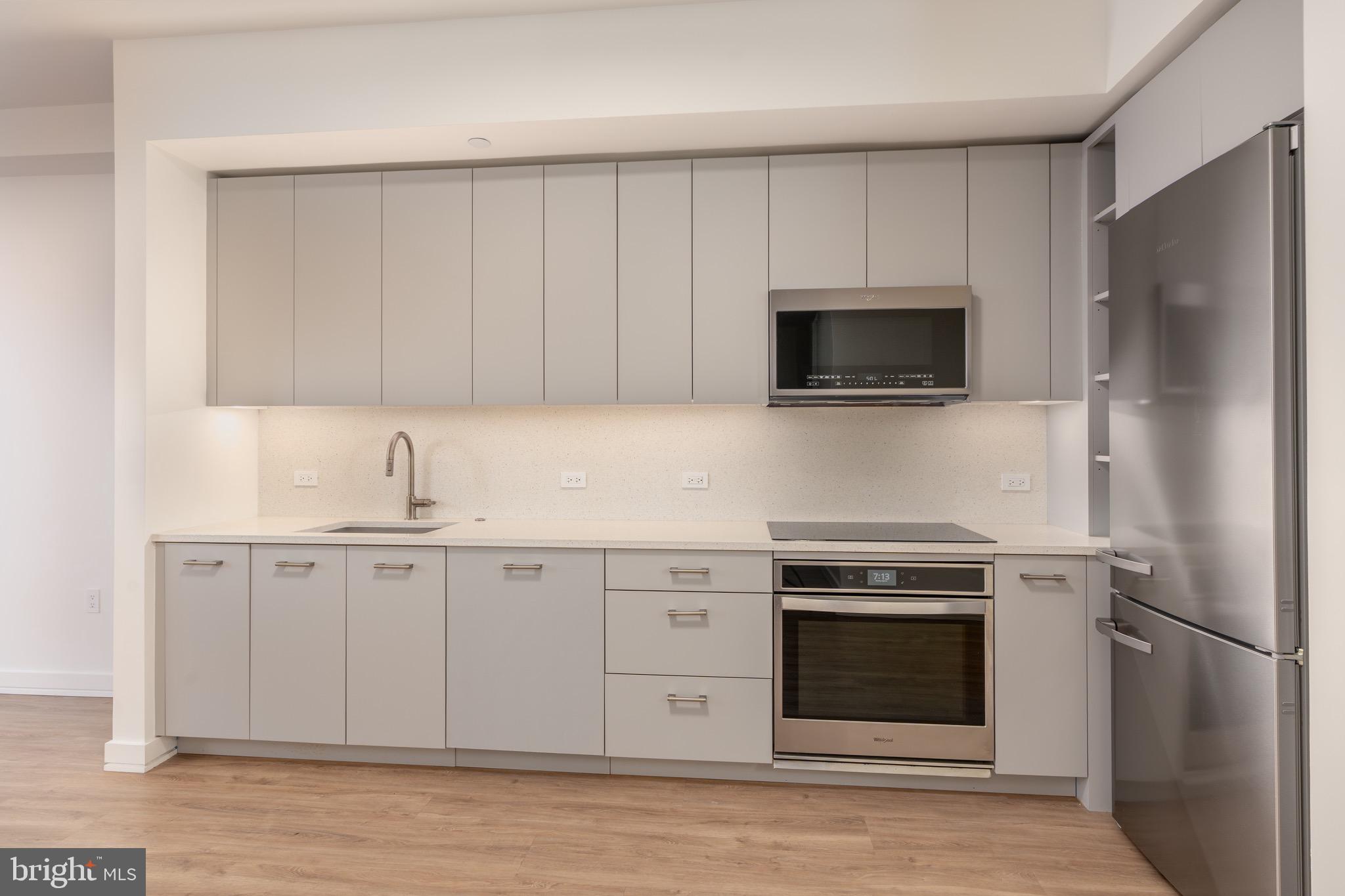 1630 Columbia Road Northwest, Unit 908 Washington, DC 20009 - Photo 3 of 22 Kitchen
