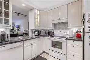 $2,200 | 1258 South Military Trail, Unit 821, Deerfield Beach, FL 33442