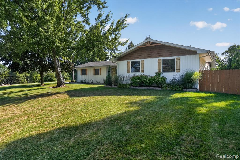 12265 Sharp Road Linden, MI 48451 - Photo 58 of 61 Gallery Image 58