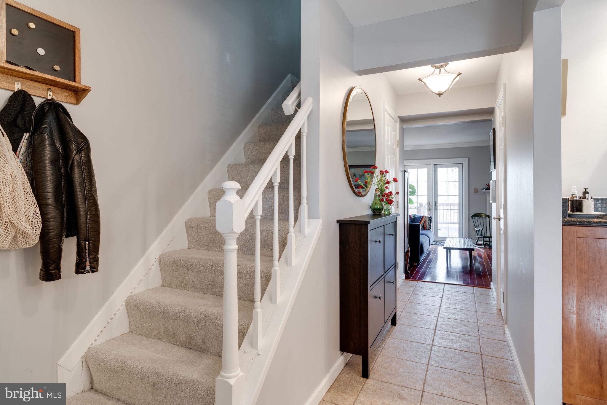 6253 Rathlin Drive Springfield, VA 22152 - Photo 2 of 29 Welcoming entry