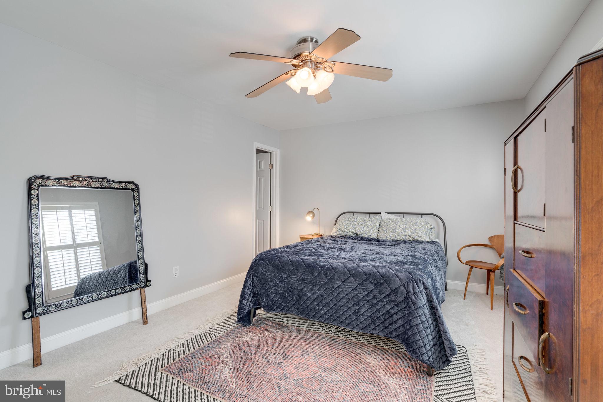 6253 Rathlin Drive Springfield, VA 22152 - Photo 15 of 29 Master bedroom with private bath