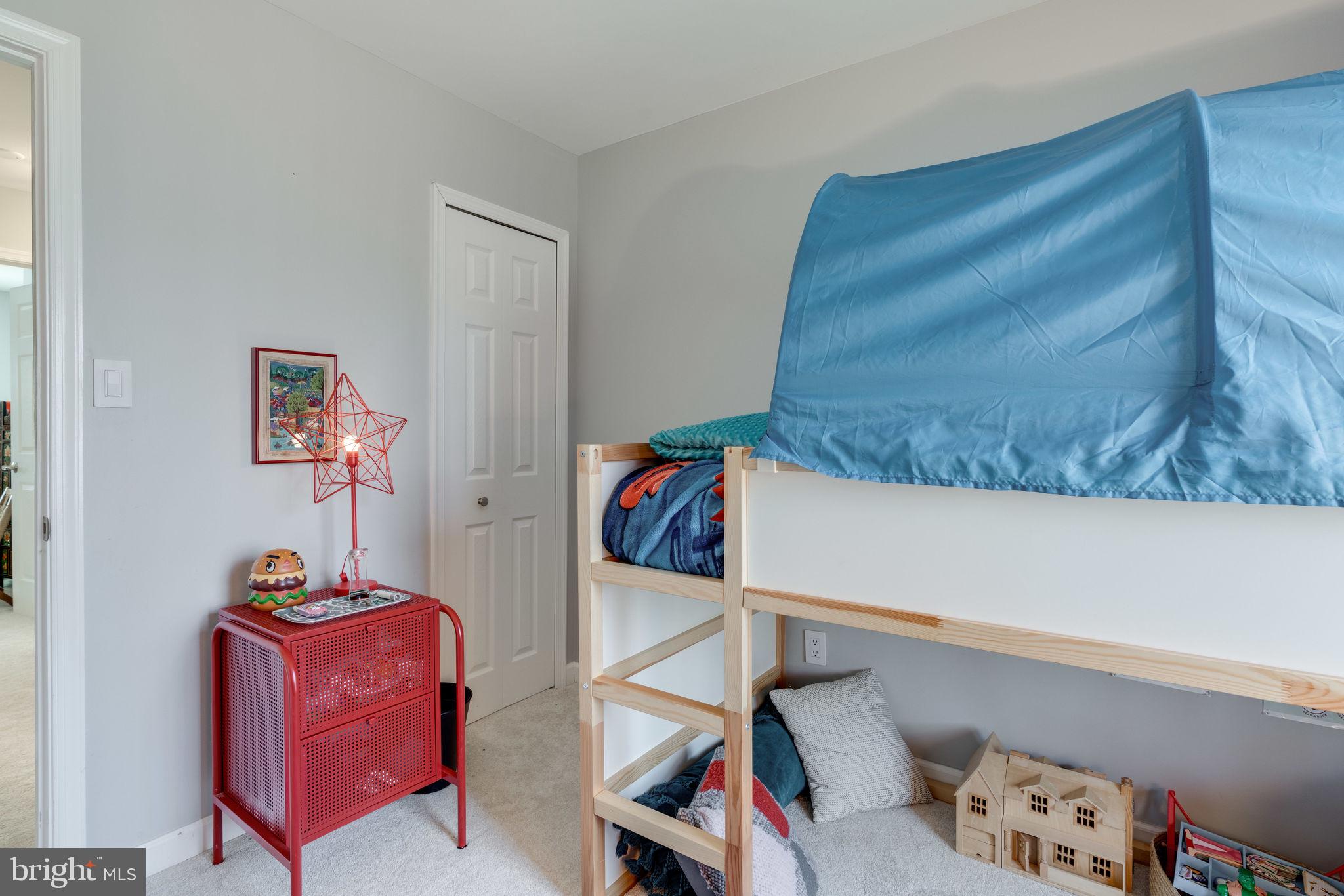 6253 Rathlin Drive Springfield, VA 22152 - Photo 19 of 29 Bedroom 2