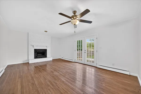 $279,900 | 210 Chanticleer Trail, Lansing, MI 48917
