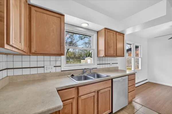 $279,900 | 210 Chanticleer Trail, Lansing, MI 48917