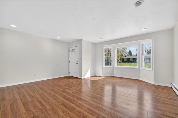 $279,900 | 210 Chanticleer Trail, Lansing, MI 48917