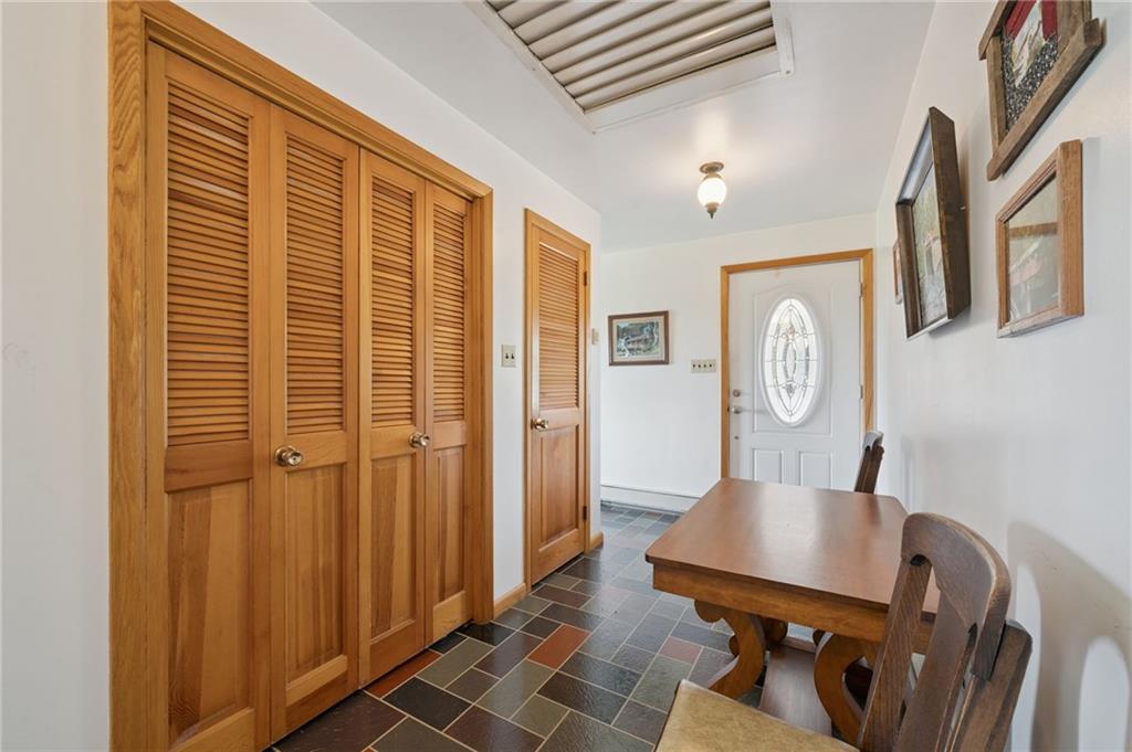 277 Highberger Road Herminie, PA 15637 - Photo 3 of 26 ENTRY