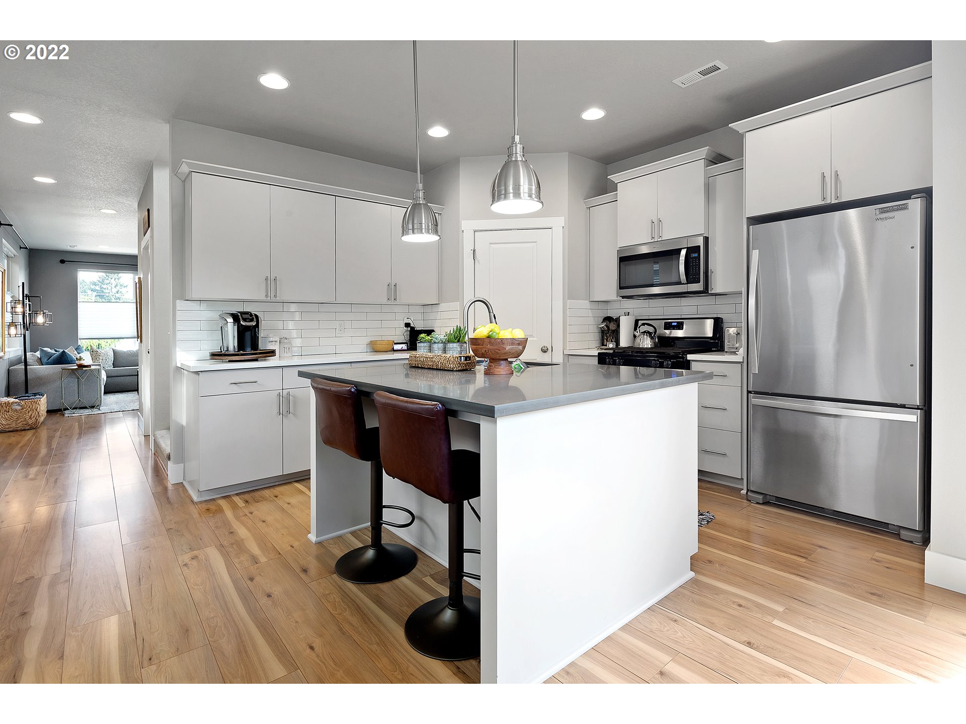4530 Southwest Luradel Street Portland, OR 97219 - Photo 12 of 32 Gallery Image 12
