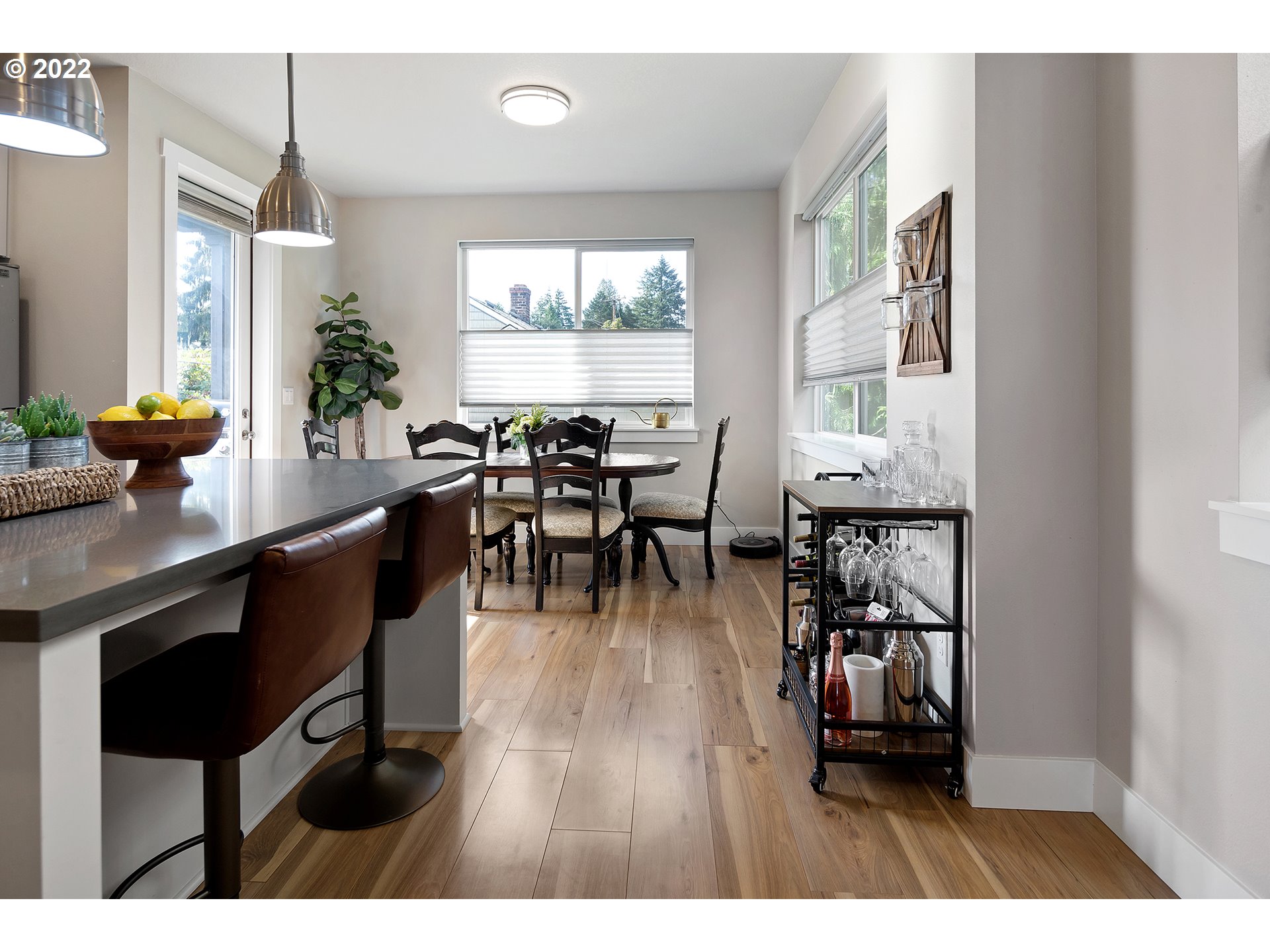 4530 Southwest Luradel Street Portland, OR 97219 - Photo 15 of 32 Gallery Image 15