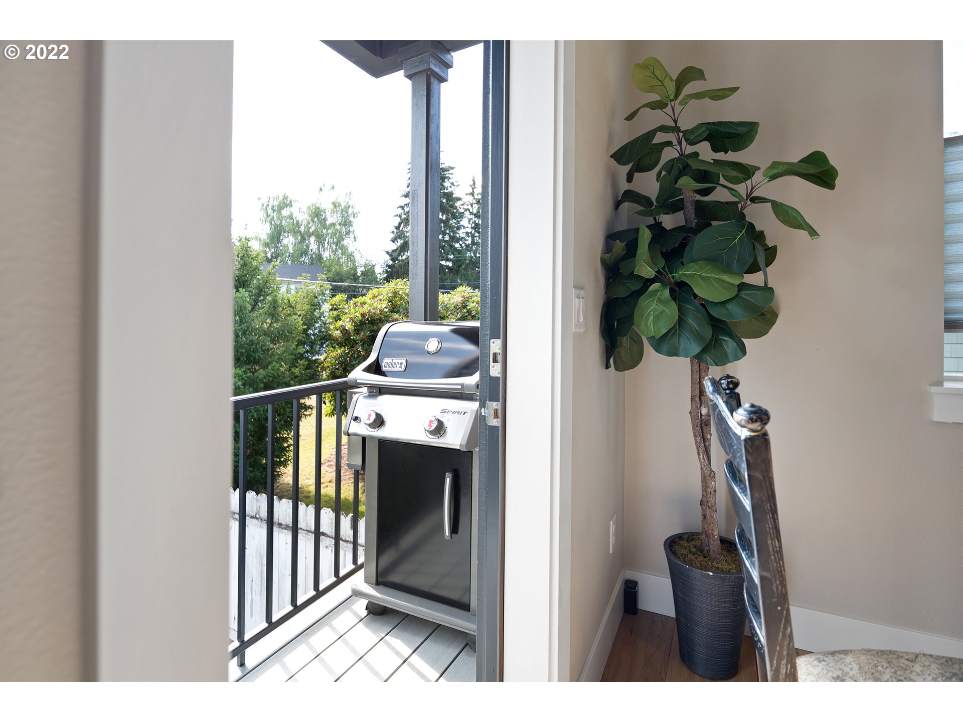 4530 Southwest Luradel Street Portland, OR 97219 - Photo 17 of 32 Gallery Image 17
