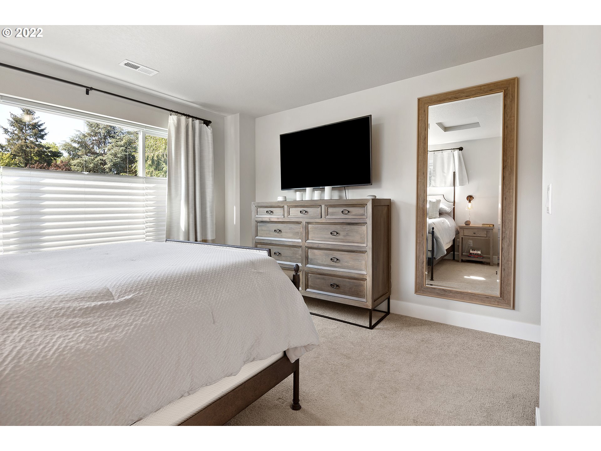 4530 Southwest Luradel Street Portland, OR 97219 - Photo 21 of 32 Gallery Image 21