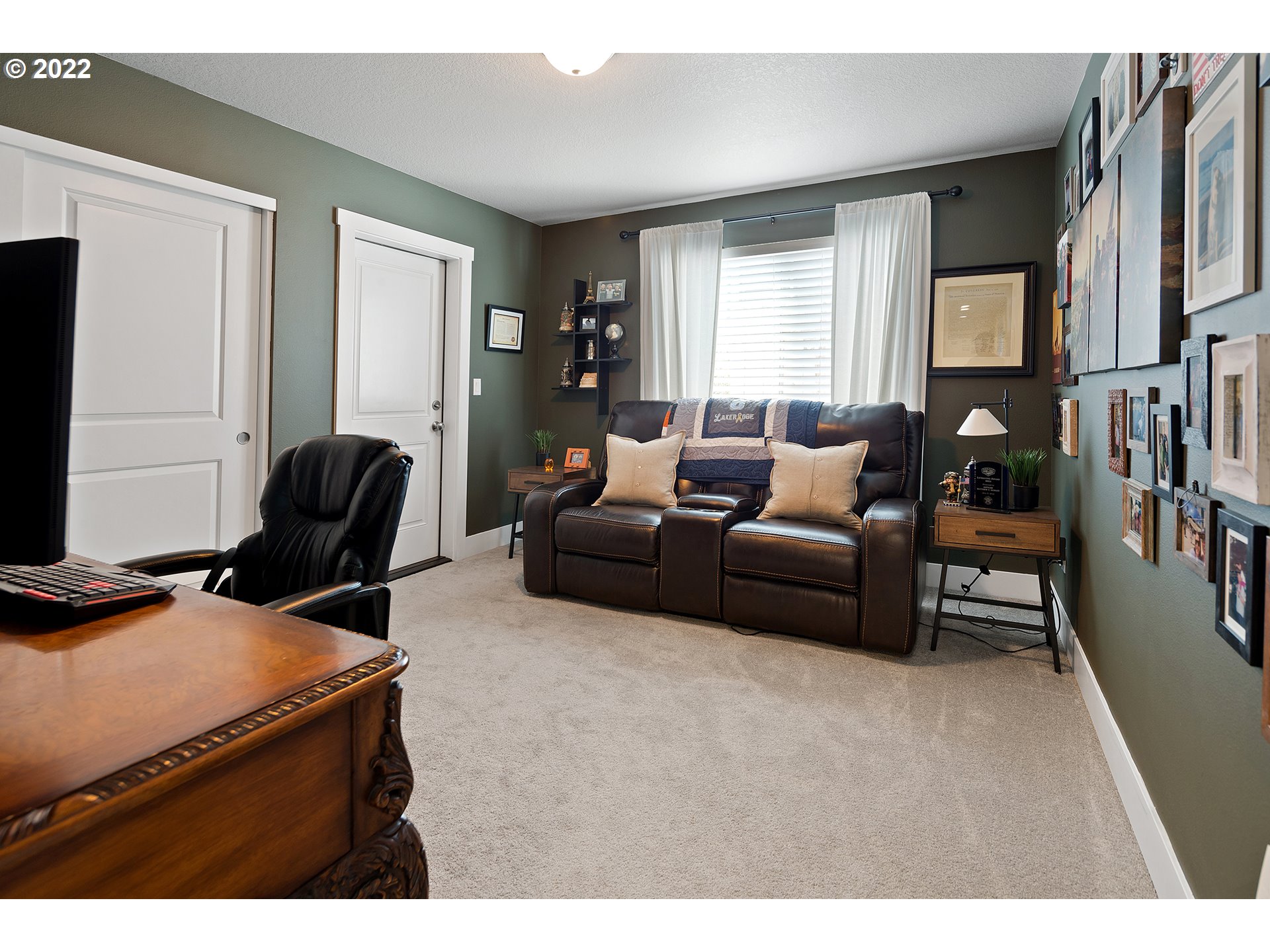 4530 Southwest Luradel Street Portland, OR 97219 - Photo 31 of 32 Gallery Image 31