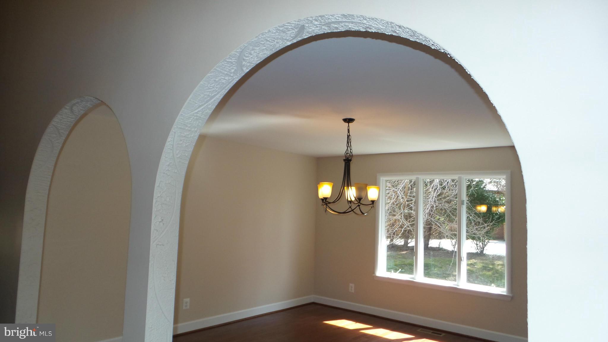 13409 Bladon Road Phoenix, MD 21131 - Photo 4 of 27 a view of a livingroom with a window