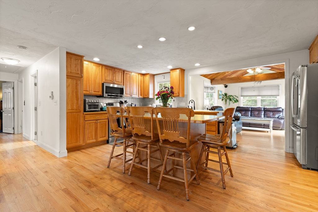 16 Jionzo Road Milford, MA 01757 - Photo 11 of 25