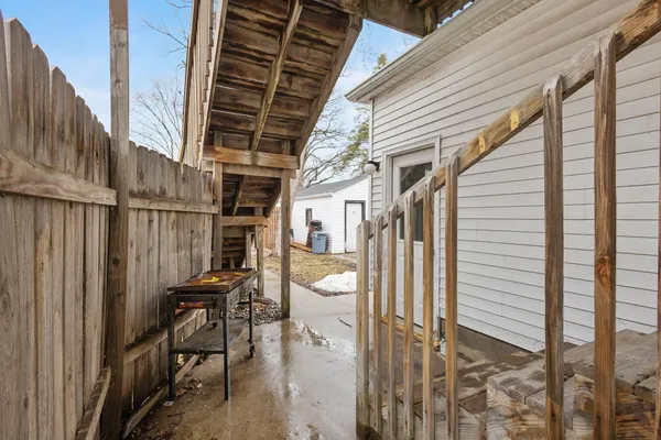 $299,900 | 621 North Huron Street, De Pere, WI 54115