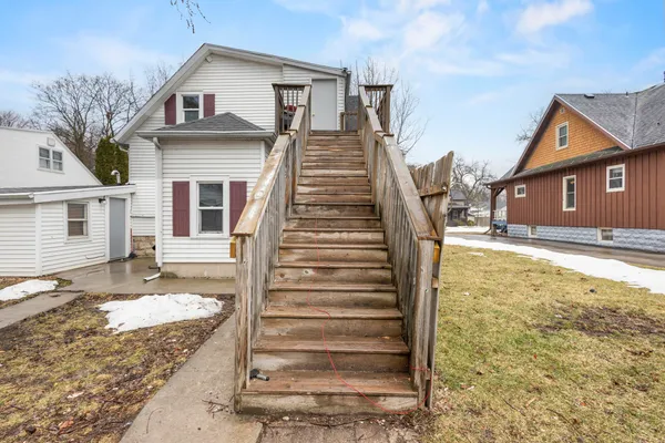 $299,900 | 621 North Huron Street, De Pere, WI 54115